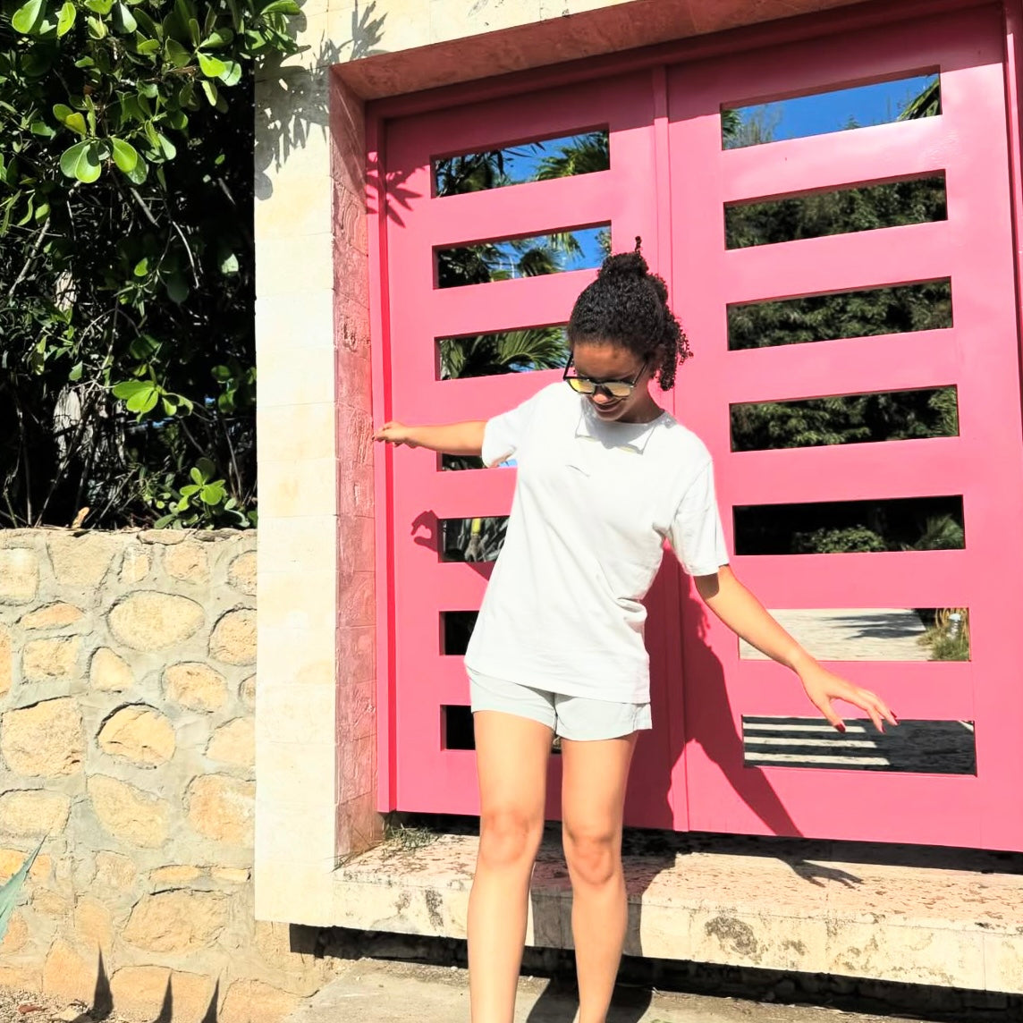 Lobo Market White Normal Size Tee