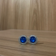 Cufflinks