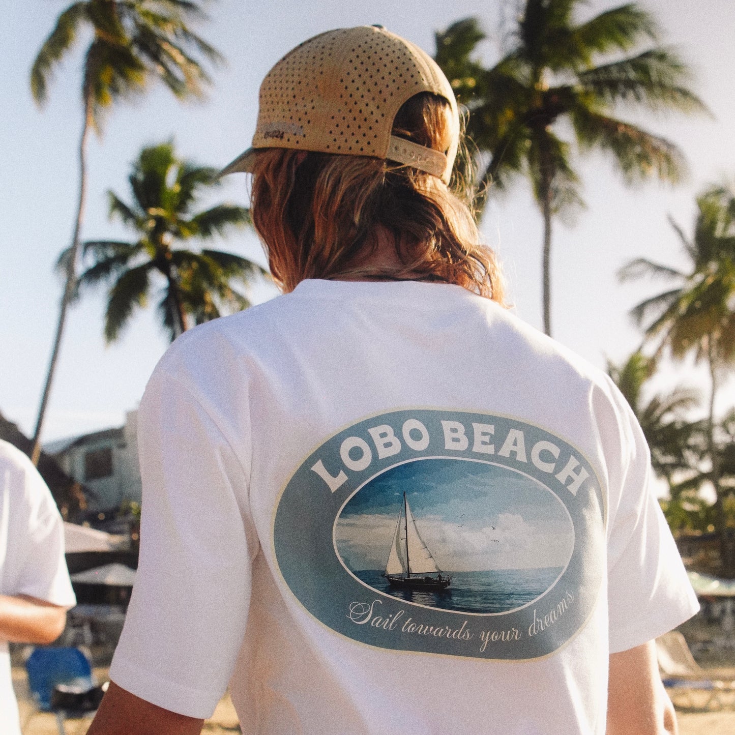 Camiseta blanca de talla normal Lobo Beach Sail